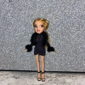 Bratz Toys Bratz Fashion Show High Fashion Style Doll Poshmark - Main Image